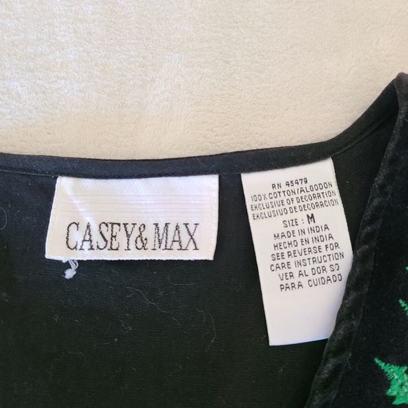Vtg Casey & Max Velvet Black poinsettia Vest Christmas Festive Size M Cotton - Picture 5 of 6
